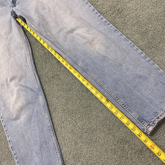 90's Vintage 550 Levi's Relaxed Fit with Tapered Leg faded blue jeans USA made - Picture 10 of 11